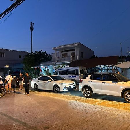 Hotel Nha Nghi Sao Mai Hà Tiên Esterno foto