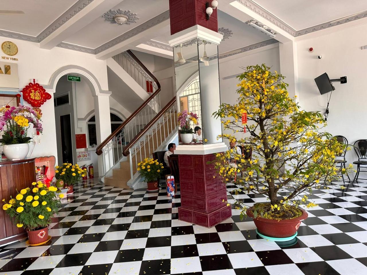 Hotel Nha Nghi Sao Mai Hà Tiên Esterno foto