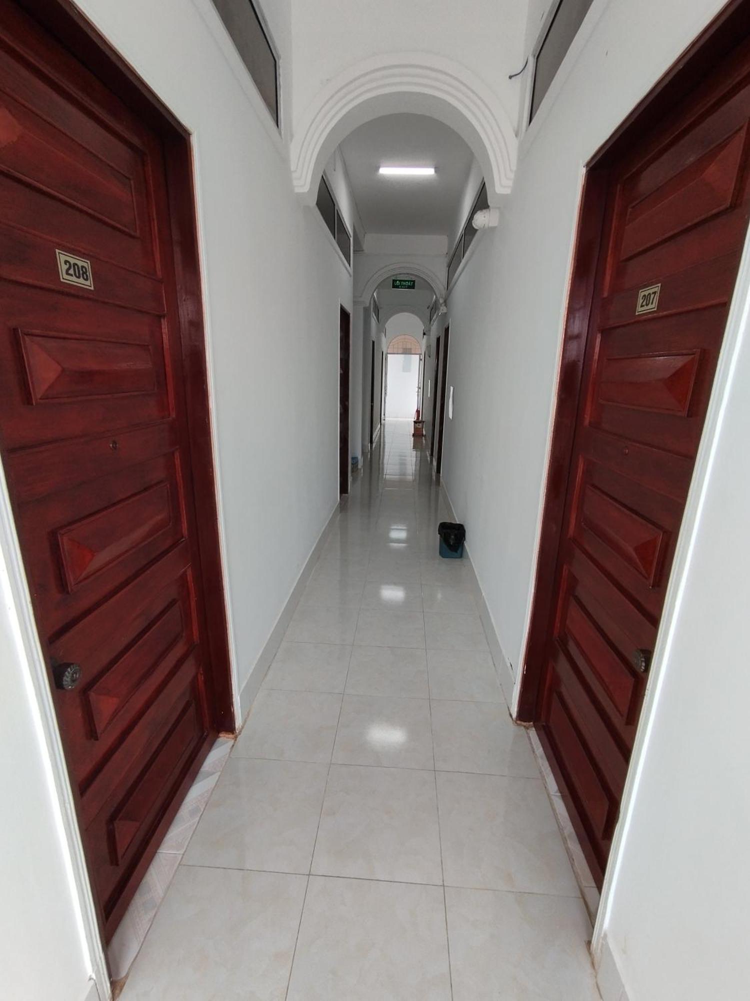 Hotel Nha Nghi Sao Mai Hà Tiên Esterno foto